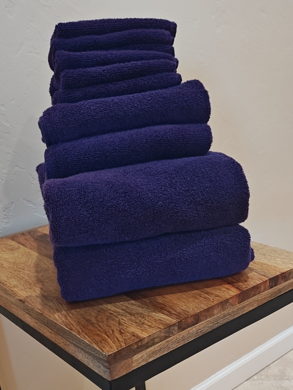 Hearth And Harbor Plush Deep Purple Bath Towels